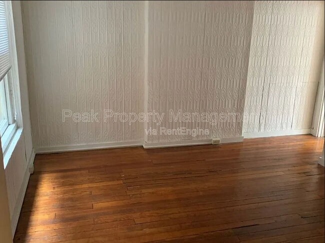 Photo - 308 W Broad St Unit C