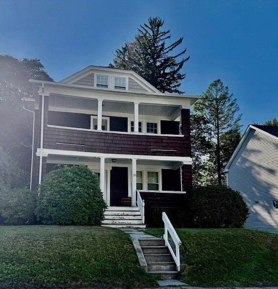 Building Photo - 15 Rosemont Rd Unit 2
