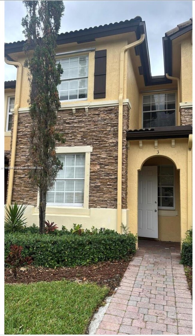 Photo - 9277 SW 227th St Townhome