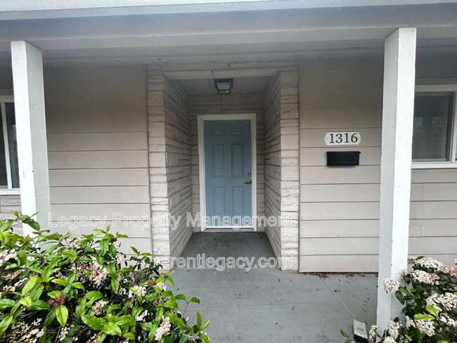 Photo - 1316 Sebastian Way