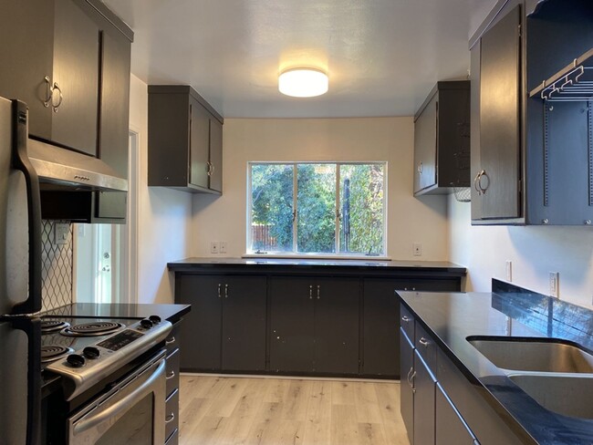 Photo - Fantastic 3 Bed 2 Bath home with pool