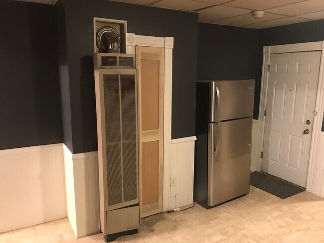 Photo - 596 S Main St Unidad 1 Rear