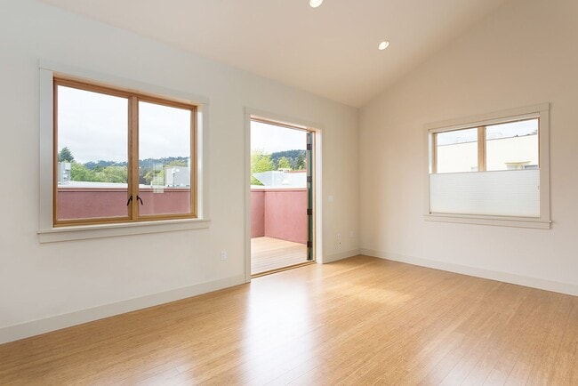 Photo - Available Unit In The Heart Of Elmwood!