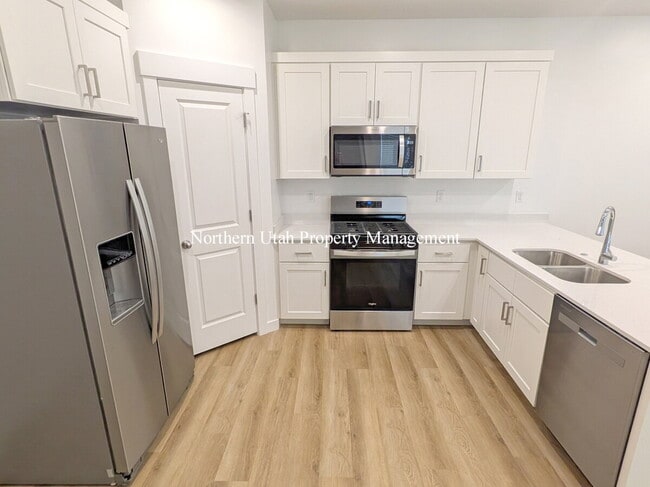 Photo - New - 3 Bed, 2.5 Bath, HVAC