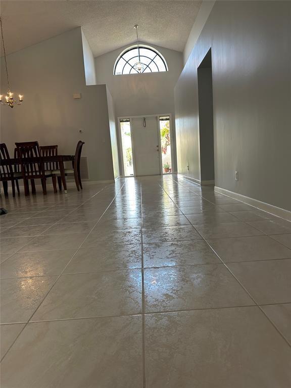 Photo - 22656 Pickerel Cir