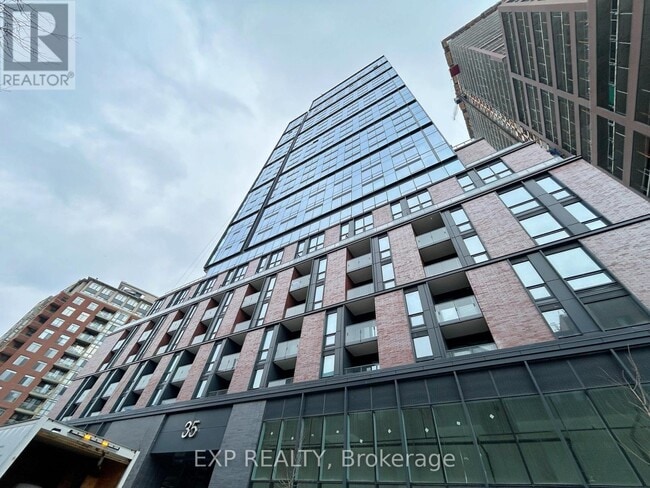 Photo - 35 Parliament St Unit 918