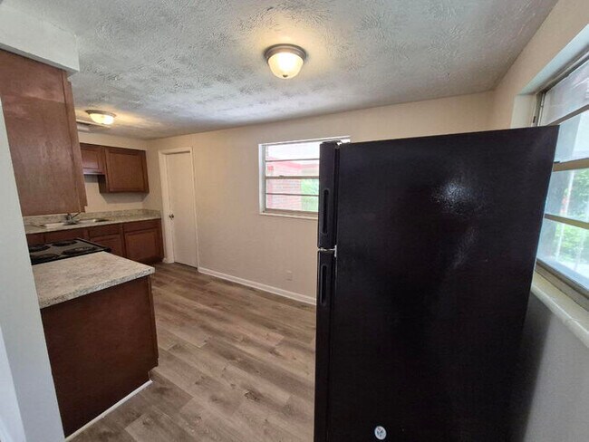 Charming 3 Bedroom Home With Covered Carport