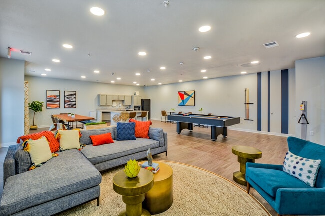 Photo - Oakwood Place