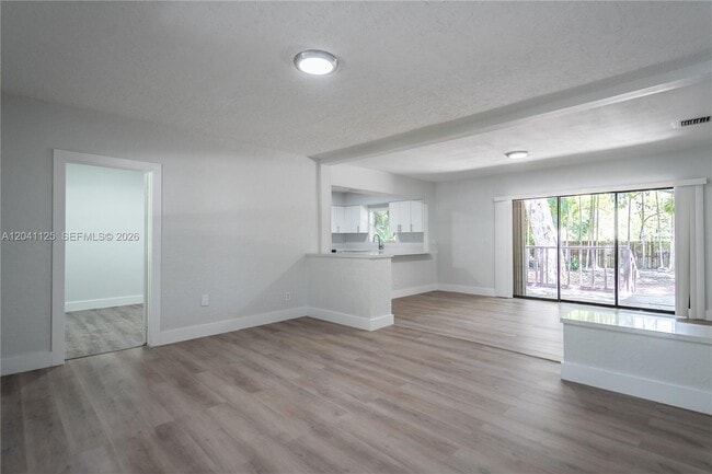 Photo - 1691 NE 143rd St