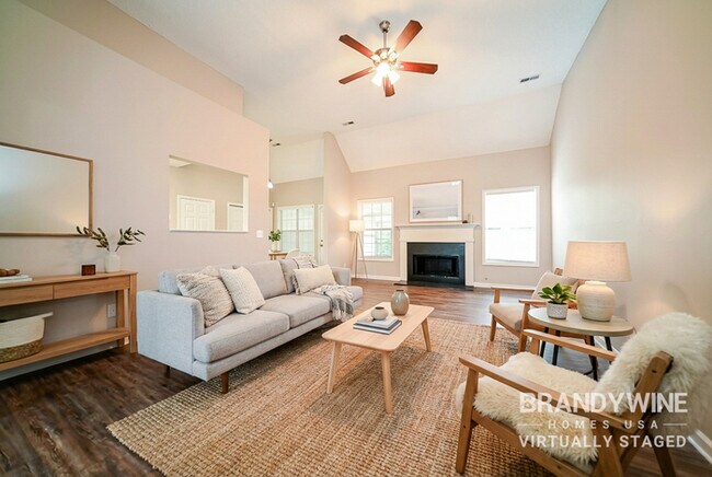 Photo - 6366 Wellesley Dr