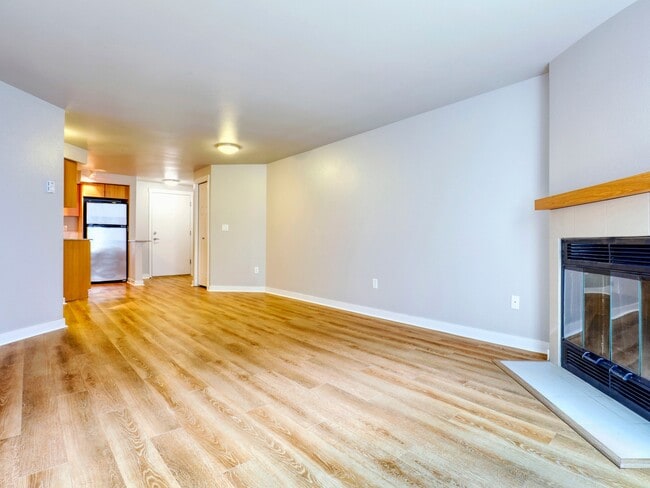 20 - Strata on California