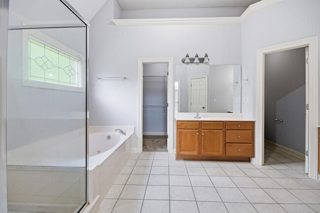 Photo - 9143 Raspberry Ln