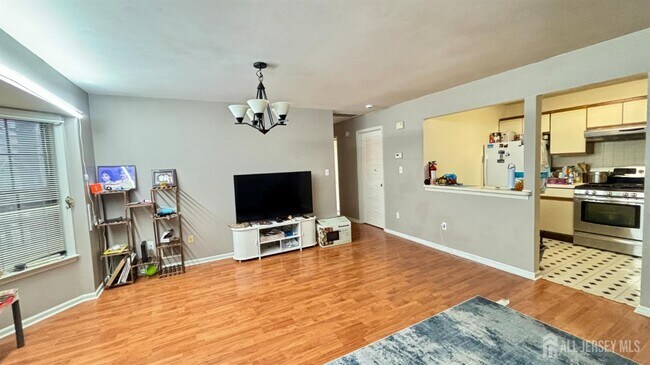 Photo - 1107 Woodhaven Dr