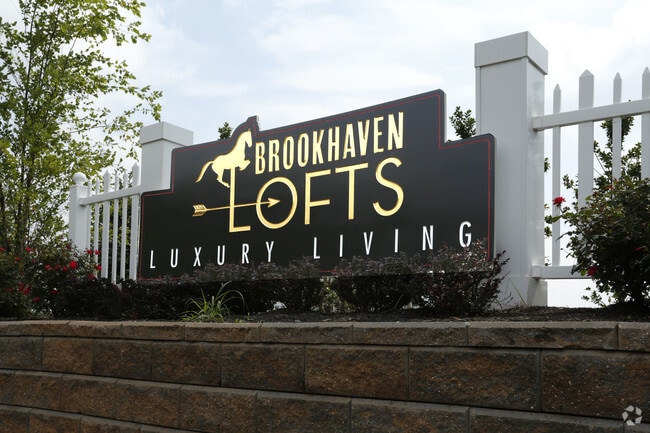 Building Photo - Brookhaven Lofts