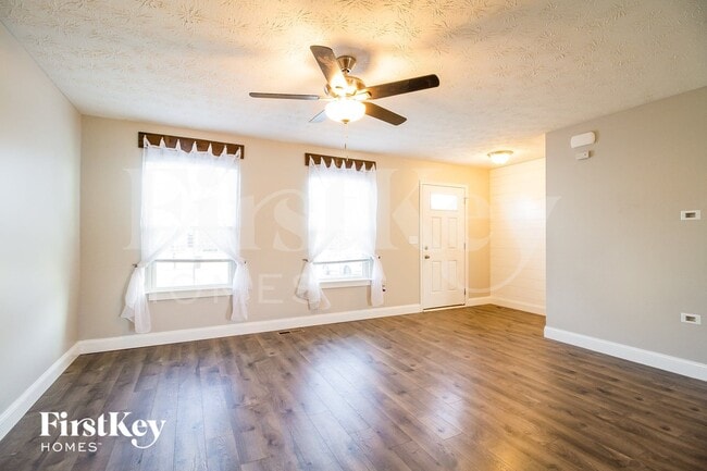 Photo - 6156 Woodville Dr
