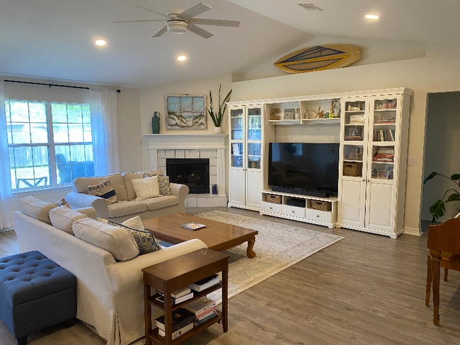 Photo - 1150 Old Nursery Way