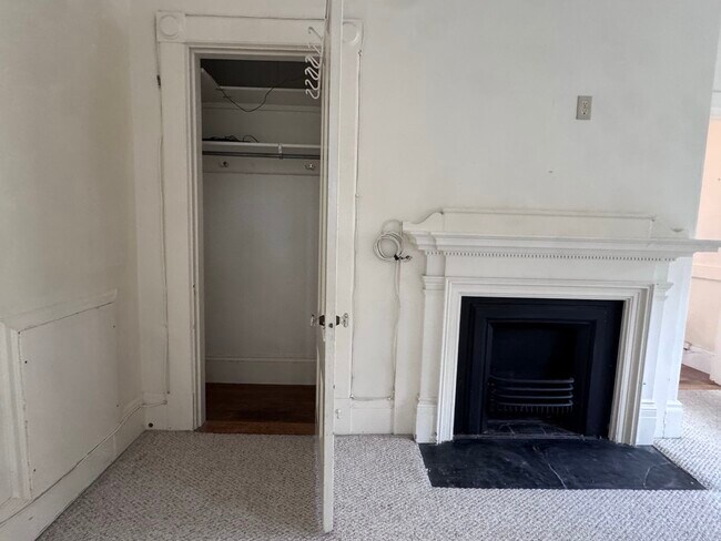 83 Longwood Ave Unit 5