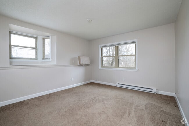 2BR, 1.5BA - 1,000SF - Bedroom