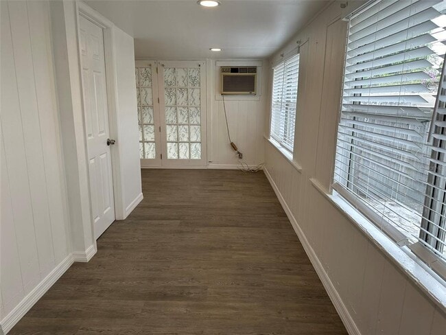 Photo - 6360 30th St N