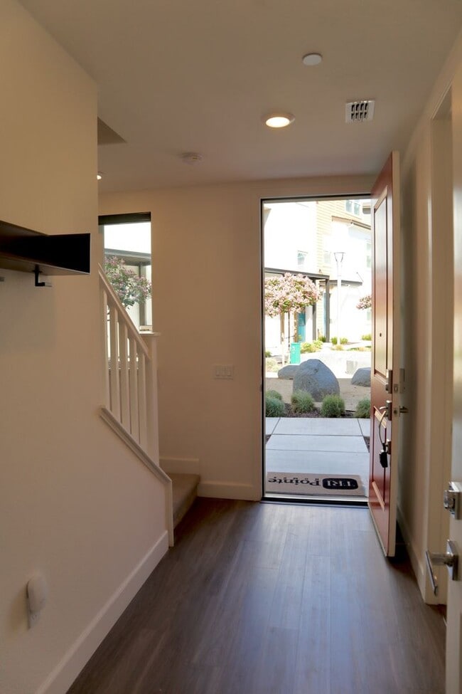 Photo - Gorgeous 3-story Townhome Available for Re...