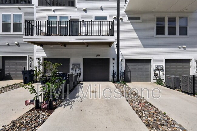 Photo - 16162 Frederick Rd
