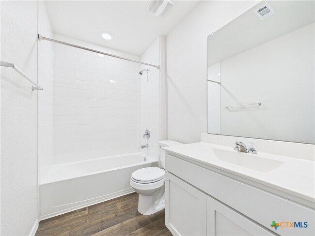 Photo - 1012 Betsy Dr