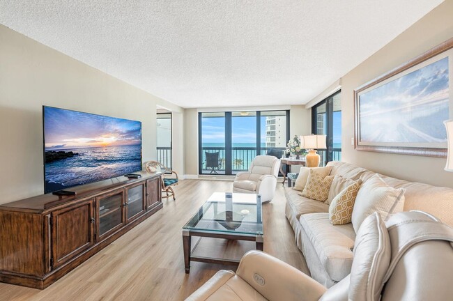 Building Photo - 4551 Gulf Shore Blvd N Rental
