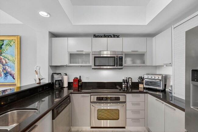 2640 Lake Shore Dr Unit 1716
