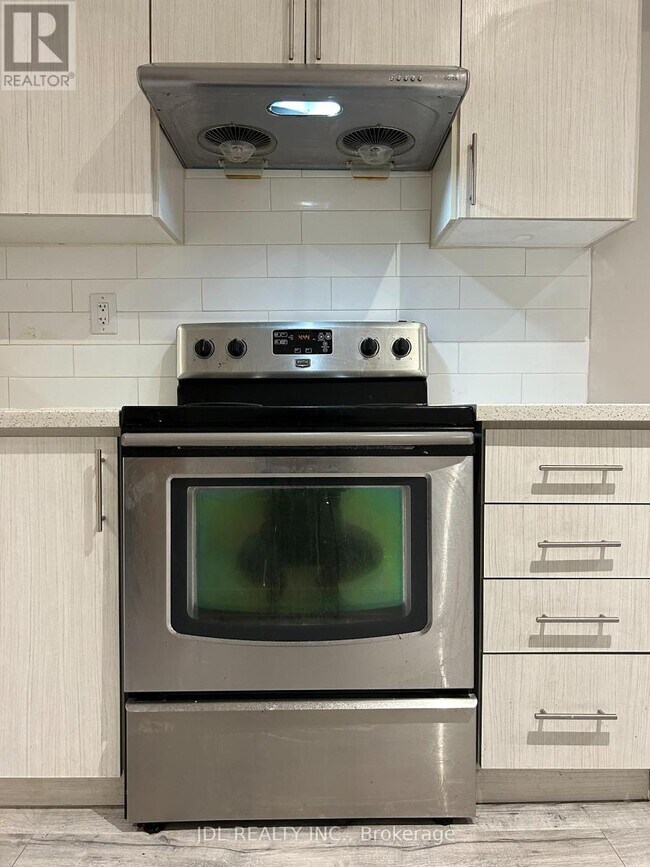 Photo - 105B Pitt Ave