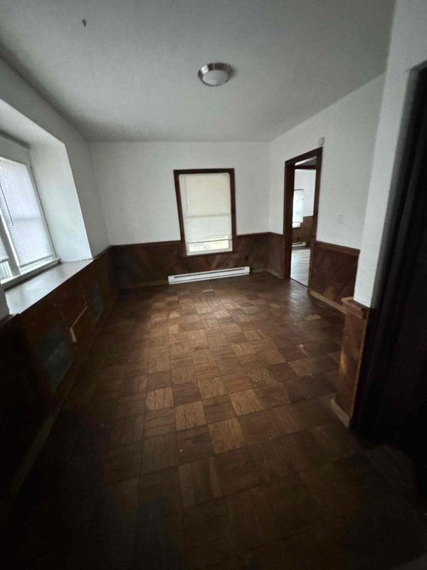Photo - 705 Clark St