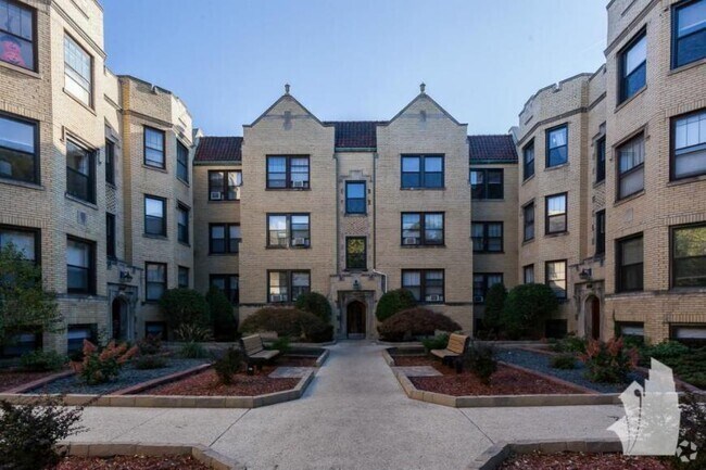 Building Photo - 2 bedroom in Chicago IL 60657 Unit 1127-2A Rental