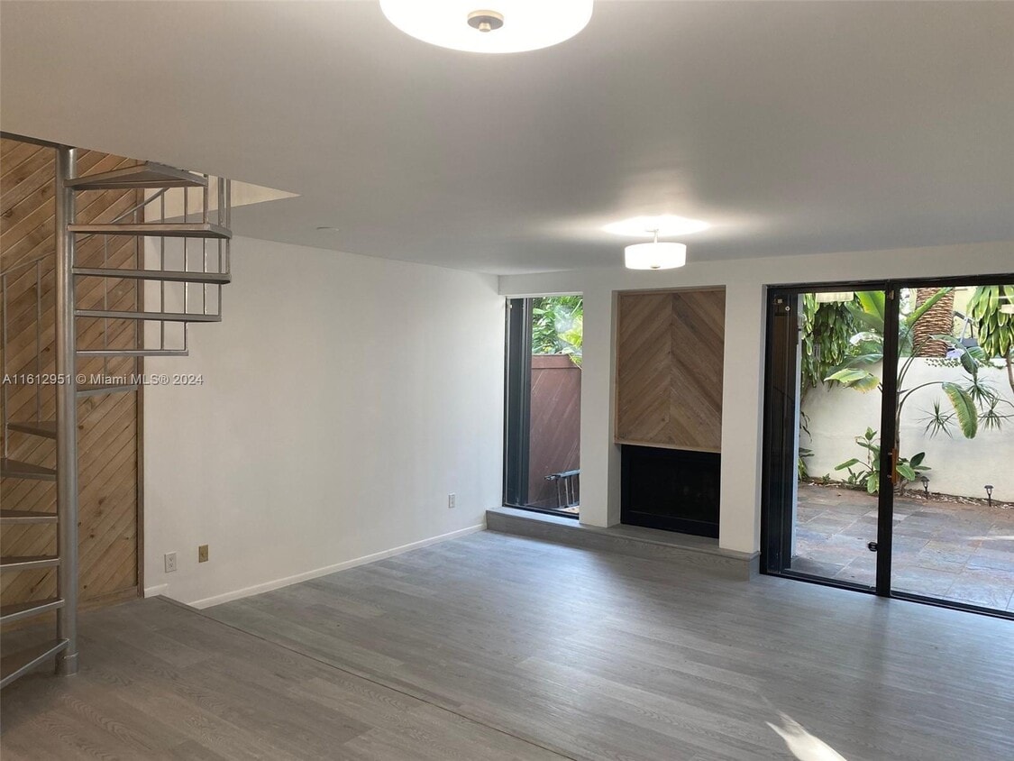 Photo - 2180 Brickell Ave (Miami, FL)