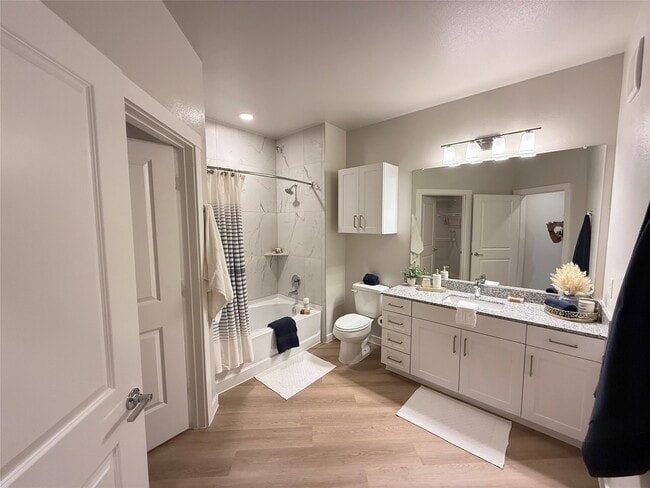 Photo - 3409 Brinkman St Unit A6.212