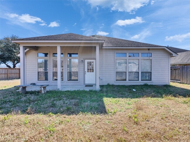 Photo - 5643 Walnut Glen Ln
