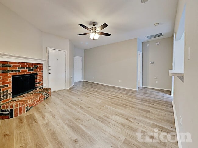 Photo - 1320 Cleardale Dr