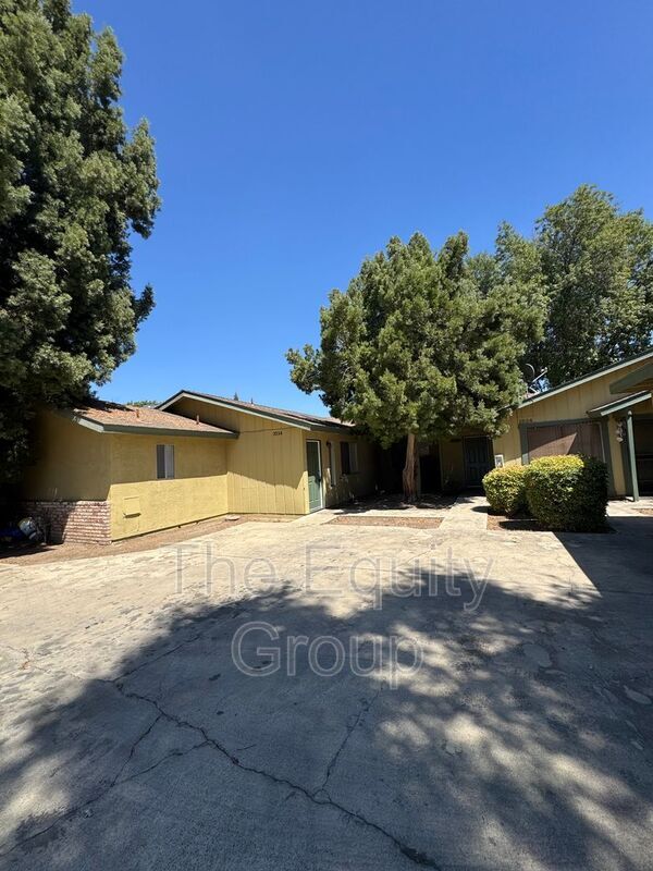 Building Photo - 2034 S Tracy Ct Rental