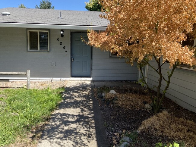 Building Photo - 505 Louis J Ave