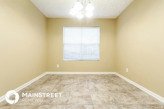 Photo - 6482 Alford Way