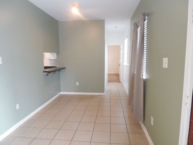 Photo - 739-741 Leontine St Unit 741