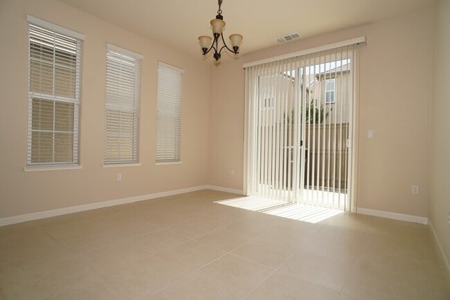 Photo - 169 Talmont Cir