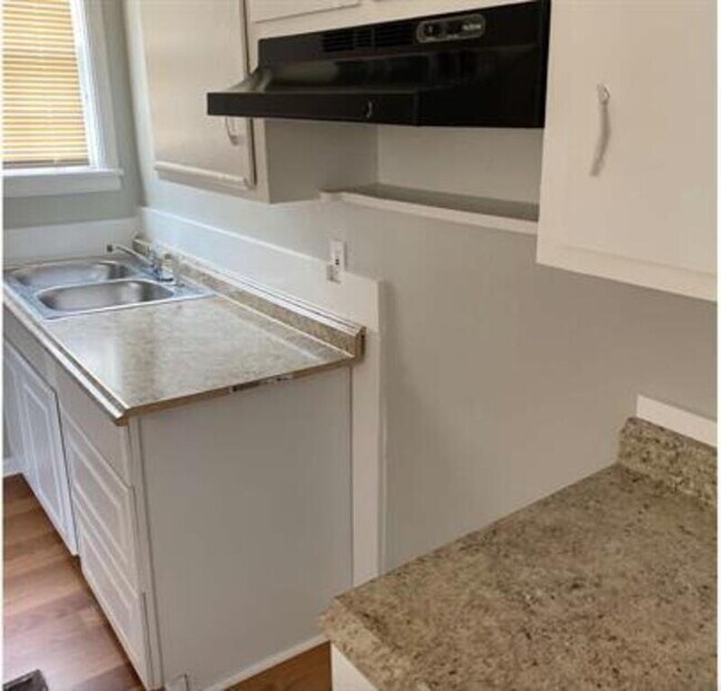 Photo - 159 Munson Dr