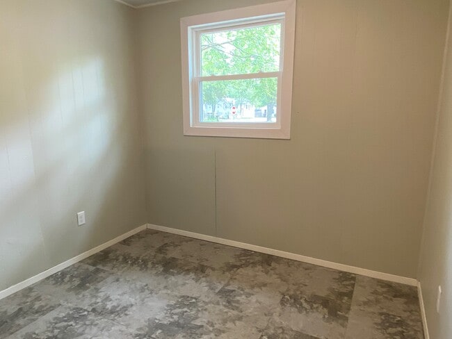 Photo - 2605 Roland Dr Unit A