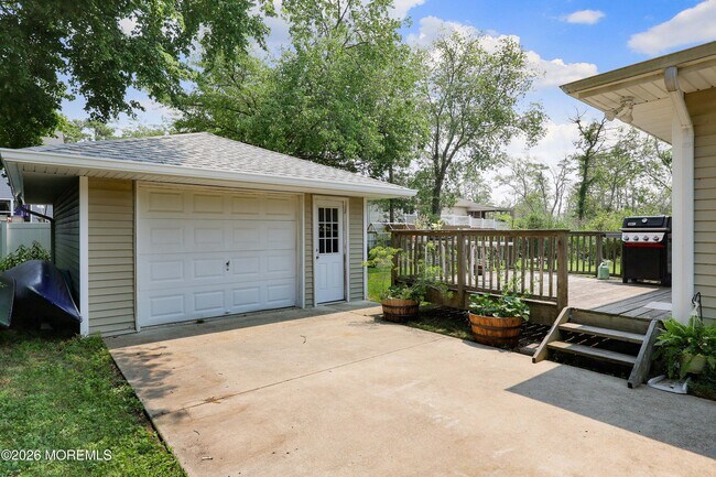 Photo - 313 Oleary Ave