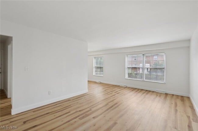 Photo - 3279 Warrensville Center Rd Unit 3 A