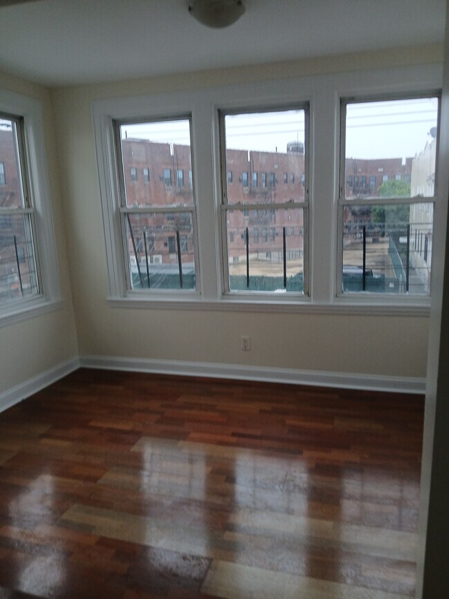Photo - 9347 202nd St Unit 202