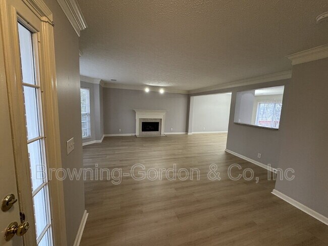 Photo - 2757 Welshcrest Dr