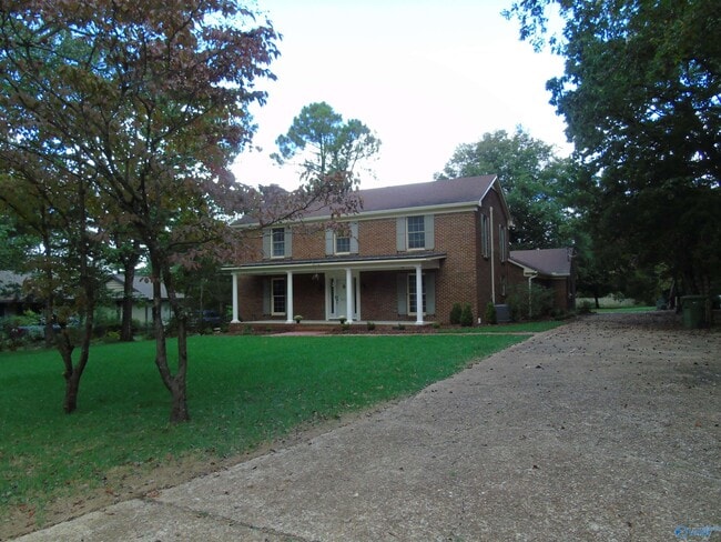 Photo - 3317 Lookout Dr SE