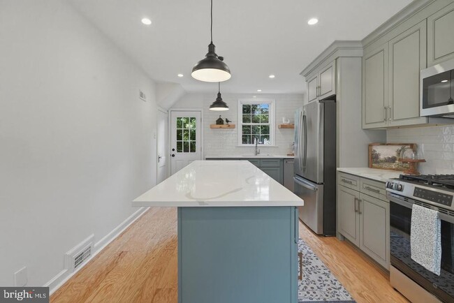 Photo - 800 Pleasant Hill Rd