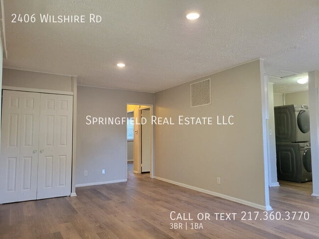 Photo - 2406 E Wilshire Rd
