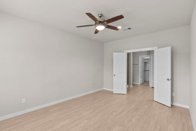 Photo - 1203 Lancer Leap Dr